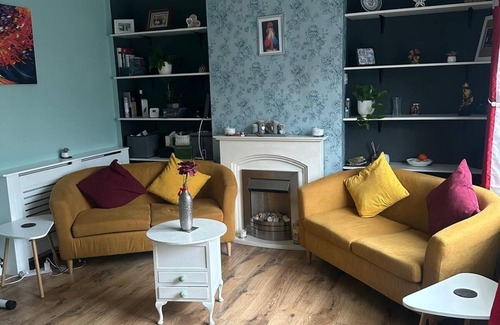 Colchester House | Cosy room in a beautiful country homeof historic Colchester, UK
