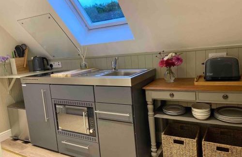 Bottlesford Apartment | Cosy Rural Retreat Sleeps 3 & PetFriendly