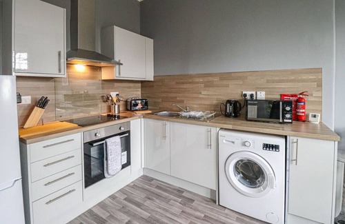 Helensburgh Apartment | Cosy Seaside Princes Apartment