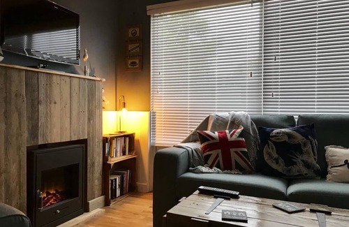 Dartmouth Ski Chalet | Cosy Self-Catering Chalet in Beautiful South Devon