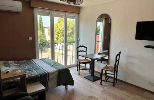 Fos-sur-Mer Apartment | Cosy studio close to amenities + sea 5 minutes away