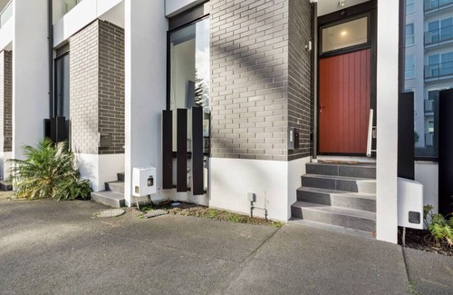 Avondale Apartment | Cosy Studio in Central Avondale | Netflix Wi-Fi