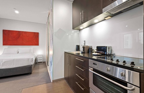 Melbourne Central Business District Apartment | Cosy Studio in the City Centre