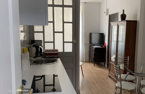 La Bourboule Apartment | Cosy studio near the spa with shared courtyard access