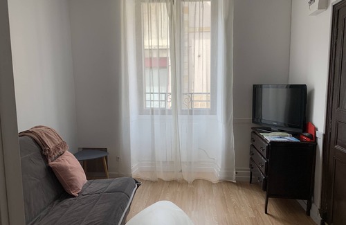 La Bourboule Apartment | Cosy studio near the spa with shared courtyard access