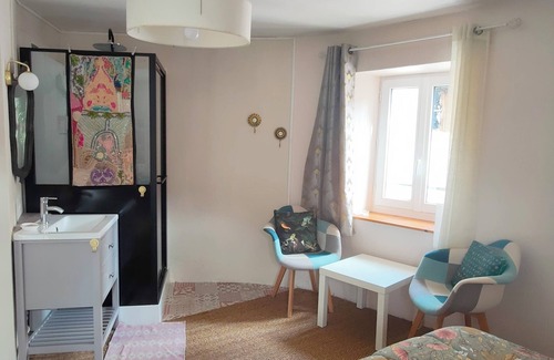 Rennes-les-Bains Apartment | Cosy studio with river view