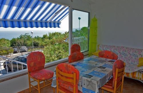 Ravni Apartment | Cosy studio with a terrace and a sea view