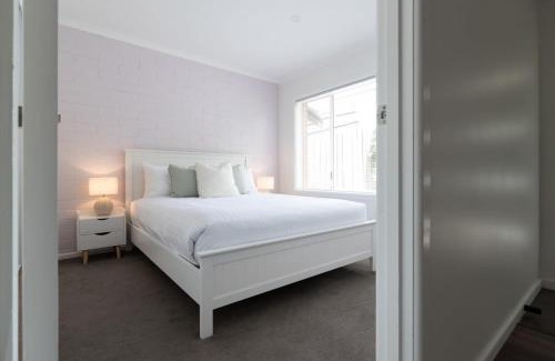 South Launceston Apartment | Cosy & Sweet: Near the City WiFi =& Parking