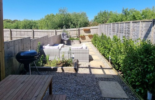 Pont Yates House | Cosy townhouse near Kidwelly (Free Wifi)