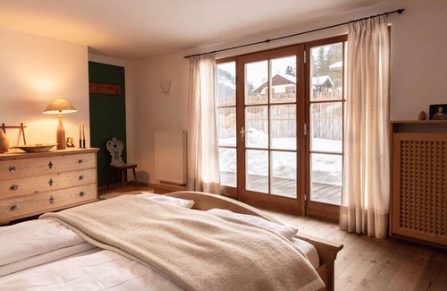 La Valle Apartment | Cosy tyrolean flat in Alta Badia, spacious and convenient.