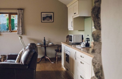 Beddgelert Cottage | Cosy Underfloor Heated 17th Century Renovated Mill with Stunning Views