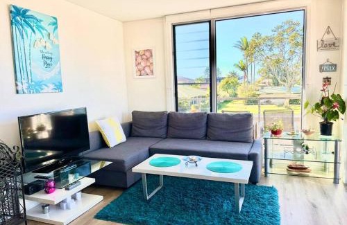 Ballina Apartment | Cosy unit with park & water view