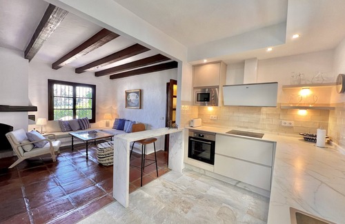 Atlanterra Ski Chalet | Cosy villa with private swimming pool, magnificent views, for 6 PAX