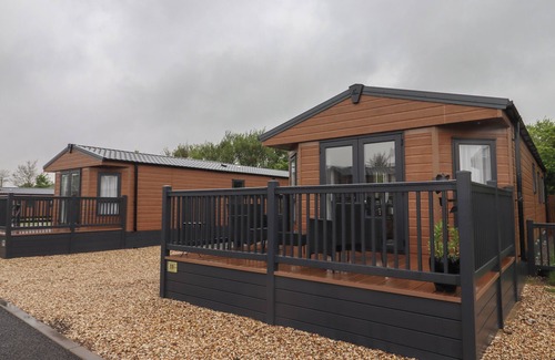 Evesham Cottage | COTSWOLD CWTCH, family friendly, with a garden in Evesham