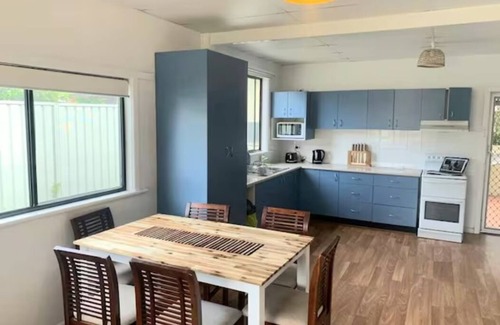 Nelson Bay House | Cottage 3mn Walk Cbd/marina. Wifi,ac, Pet-friendly