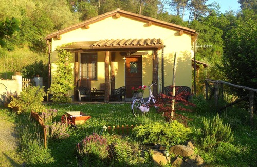 Vezzano Ligure House | Cottage between Countryside and Sea in Liguria CIN: IT011031C2QZERYP5A