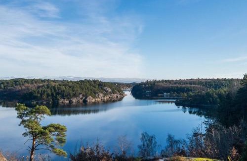 Lillesand House | Cottage, boat, spa, private dock, Lillesand