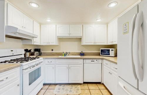 Lincoln City House | Cottage by the Sea