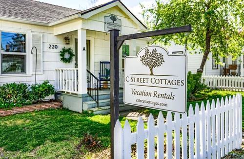 Jacksonville Cottage | Cottage C with Large Private Patio