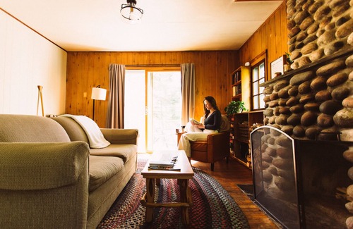 Lutsen Cottage | Cottage Charm in the North Woods of Lutsen!
