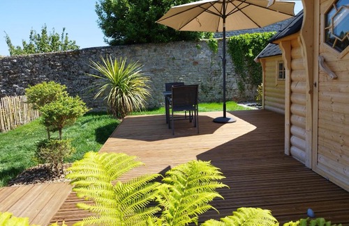 Avranches House | Cottage climatisé avec baignoire SPA 2 personnes