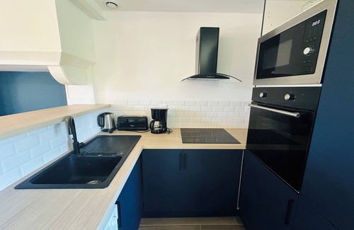 Cogles Cottage | Cottage in the heart of a forest estate