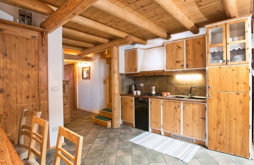 Bellamonte Apartment | Cottage in Bellamonte with hot tub