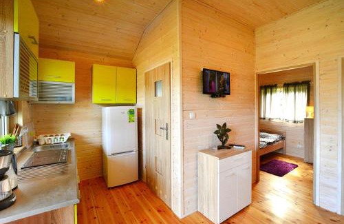 Jaroslawiec House | Cottage in Jaros awiec near Heated Pool