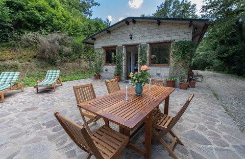 Onano Cottage | Cottage in the Castle of Santa Cristina with pool