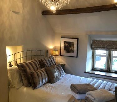 Montacute House | Cottage in the heart of Montacute