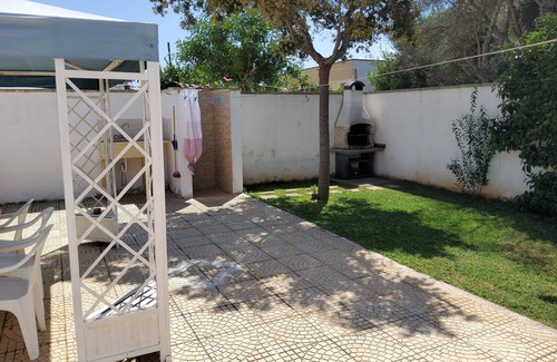 Torre Specchia Ruggeri Villa | COTTAGE WITHIN WALKING DISTANCE OF THE SANDY BEACH