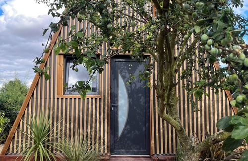 Ozoir-le-Breuil Cottage | Cottage lagoon & spa