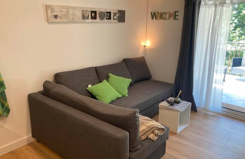 Puget Cottage | Cottage 'Le Romarin' with Shared Pool, Wi-Fi and Air Conditioning