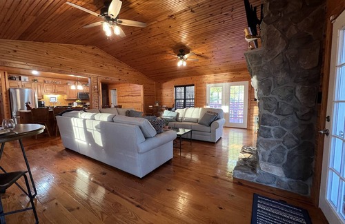 New Concord Cottage | Cottage on Cypress Bay near Paris Landing State Park