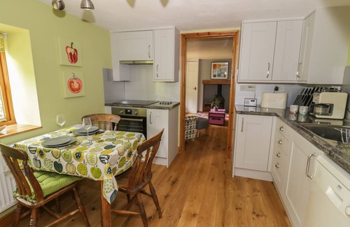 Blaisdon Cottage | COTTAGE ON THE COMMON, with open fire in Westbury-On-Severn