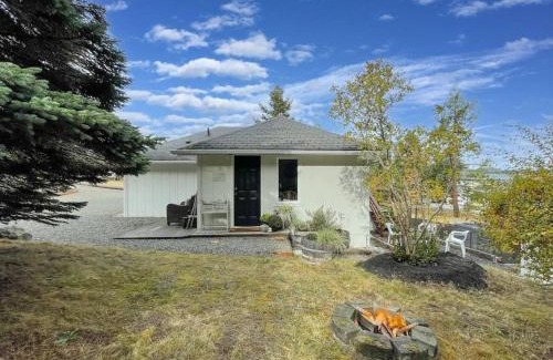 Sequim House | Cottage on the Bay- Hot Tub, Beach, Dock, Kayaks