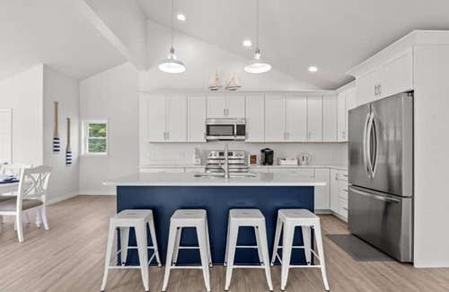 Winterport Apartment | Cottage On the Cove - Gorgeous Waterviews by Acadia