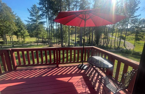 Mill Spring Cottage | Cottage on the water. Kayaks Fishing Fire Pit. 5 mins from TIEC. 15 to Lake Lure