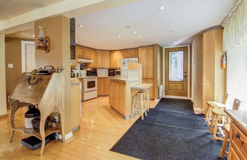 Lac-Saint-Jean-Est Regional County Municipality Ski Chalet | Cottage Petits-Fruits