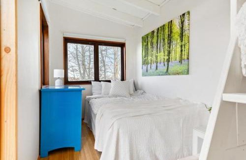Moheda House | Cottage With Beach Plot, Boat And Jetty In Småland