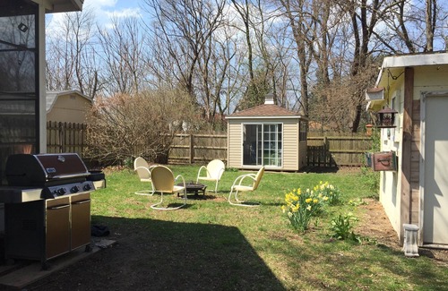 New Buffalo House | Cottage With Studio Steps From Downtown New Buffalo And Beach