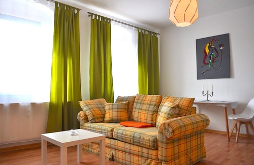 Cottbus Apartment | Cottbuser FeWo - EG.