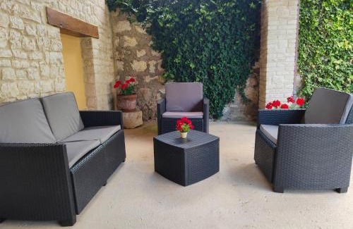 Frontone House | Cottege in Pietra sul Fiume