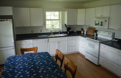 East Glacier Park Village House | CottonwoodCottage- Upgraded, spacious house and yard with Mountain View