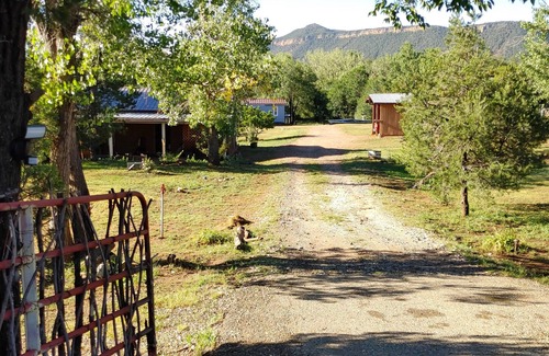 Pecos Other | Country Artist Retreat