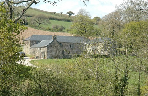 Modbury Cottage | Country Cottage Surrounded By Farmland With Beautiful Views Across South Devon