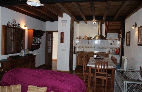 Espeja de San Marcelino House | Country House 'La Chimenea De Soria I' with Mountain Views, Shared Pool and Wi-Fi