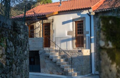 Ponte de Lima House | Country Escape with Pool Portugal