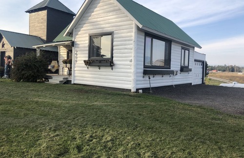 Kalispell Cottage | Country Farmhouse & Cottage