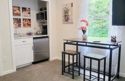 Elkton Apartment | Country Get Away 1 Bedroom Apartment